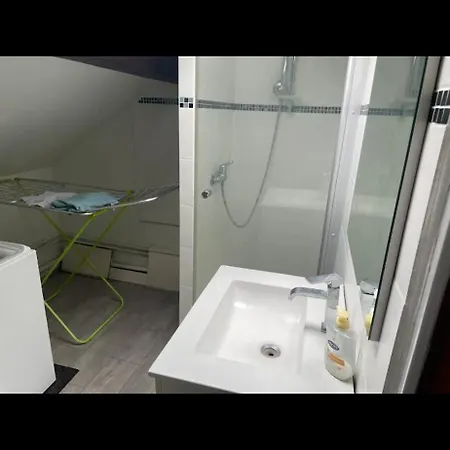 Apartment Meuble 3 Piliers Gauche